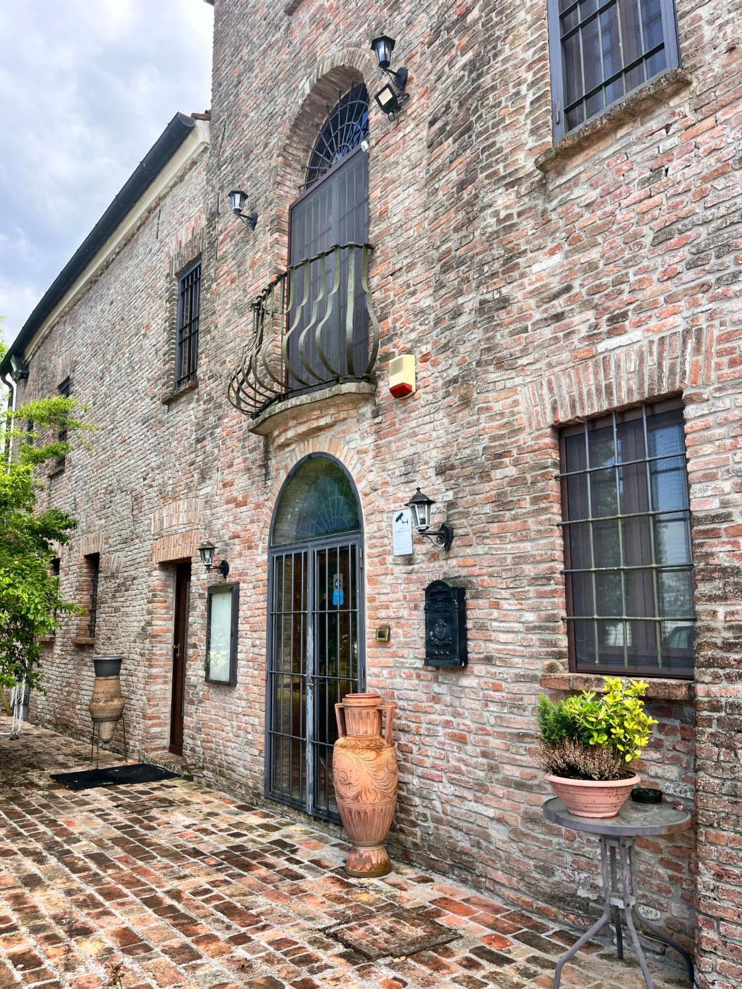 Locanda Corte Arcangeli フェラーラ エクステリア 写真